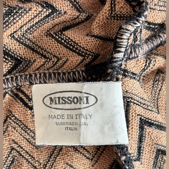 Missoni Wool Knit Dress • Designer Zigzag Pattern • Italian Luxury - Picture 7 of 8